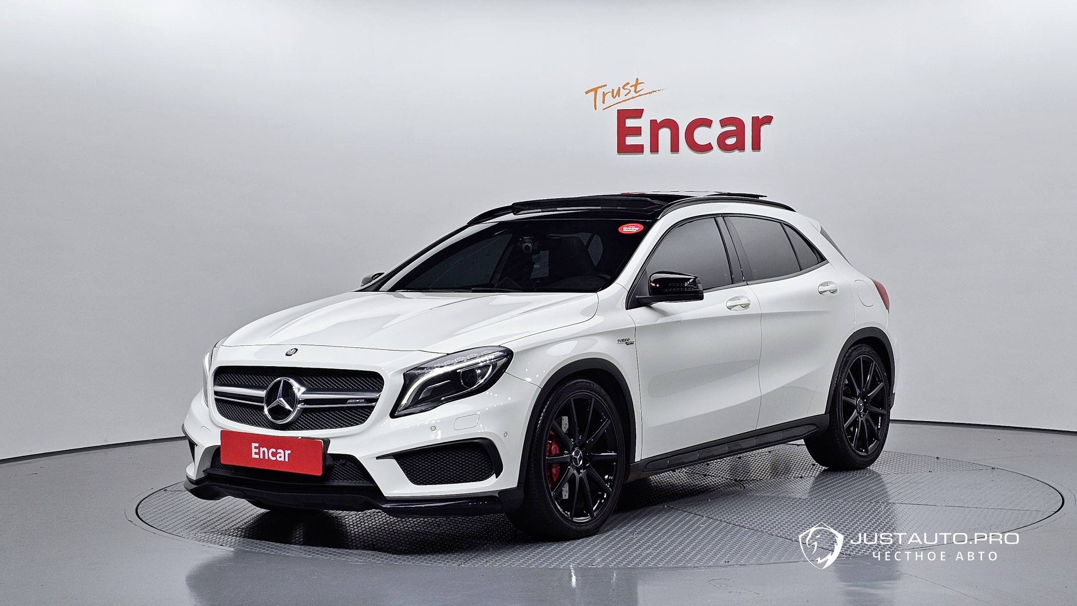 Автомобиль Mercedes-Benz GLA-Class