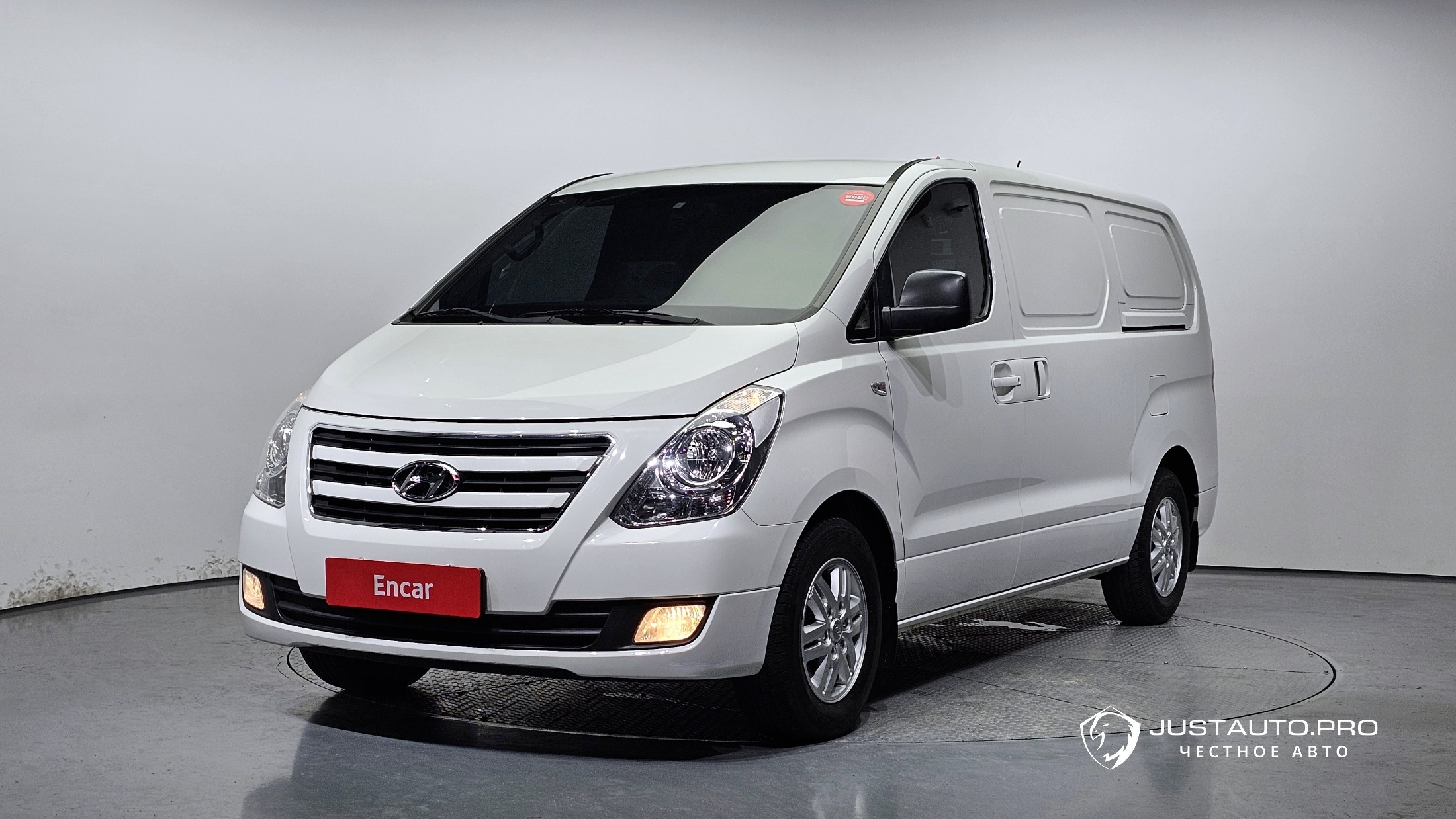 Автомобиль Hyundai Starex