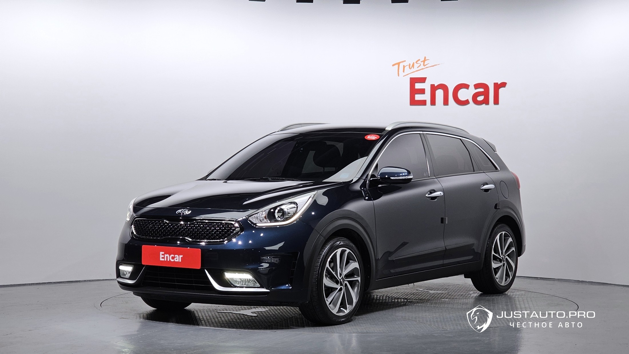 Автомобиль Kia Niro