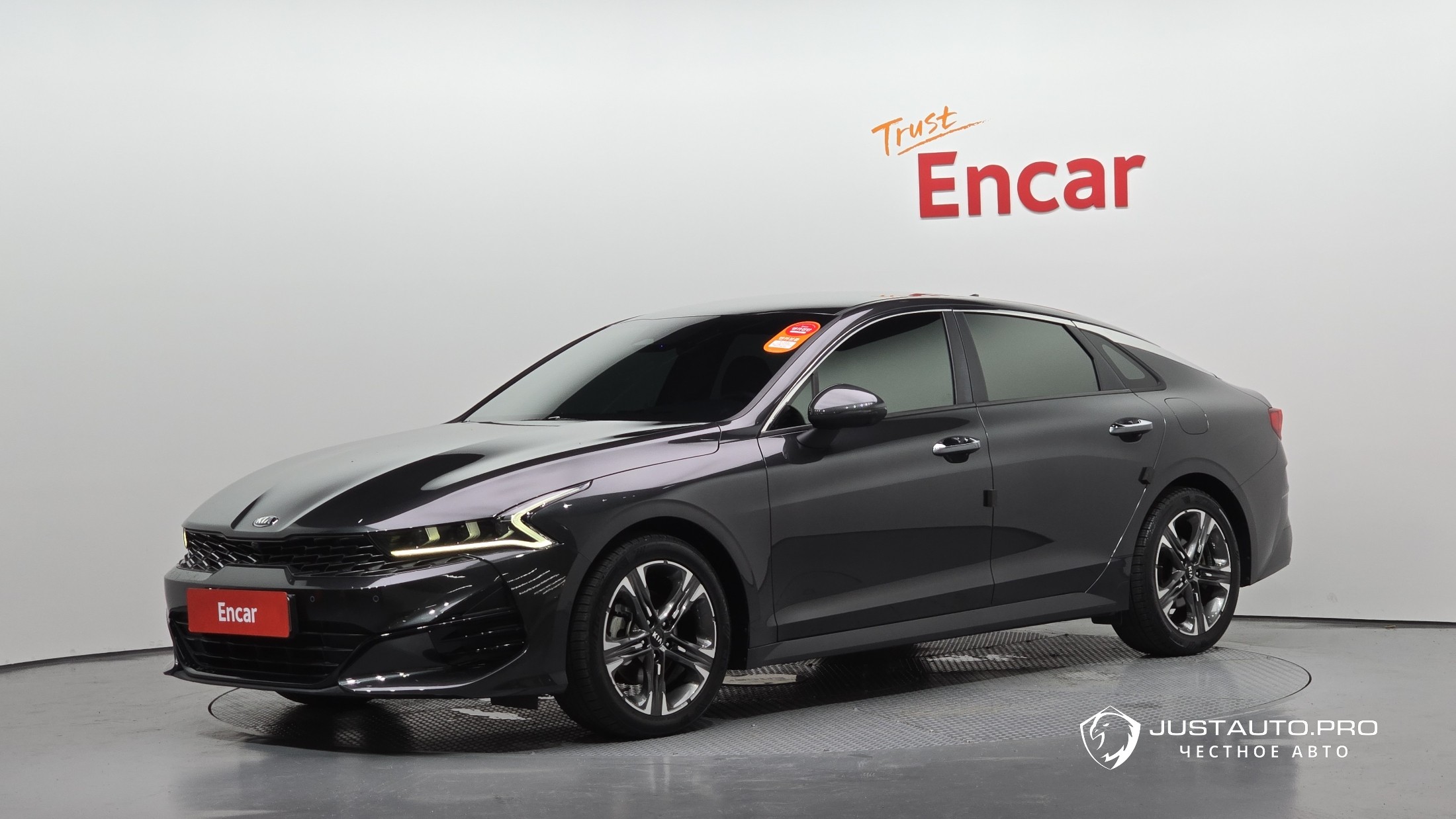 Автомобиль Kia K5