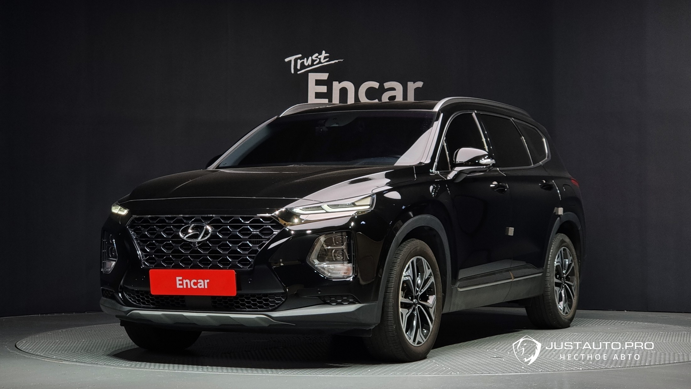 Автомобиль Hyundai Santafe