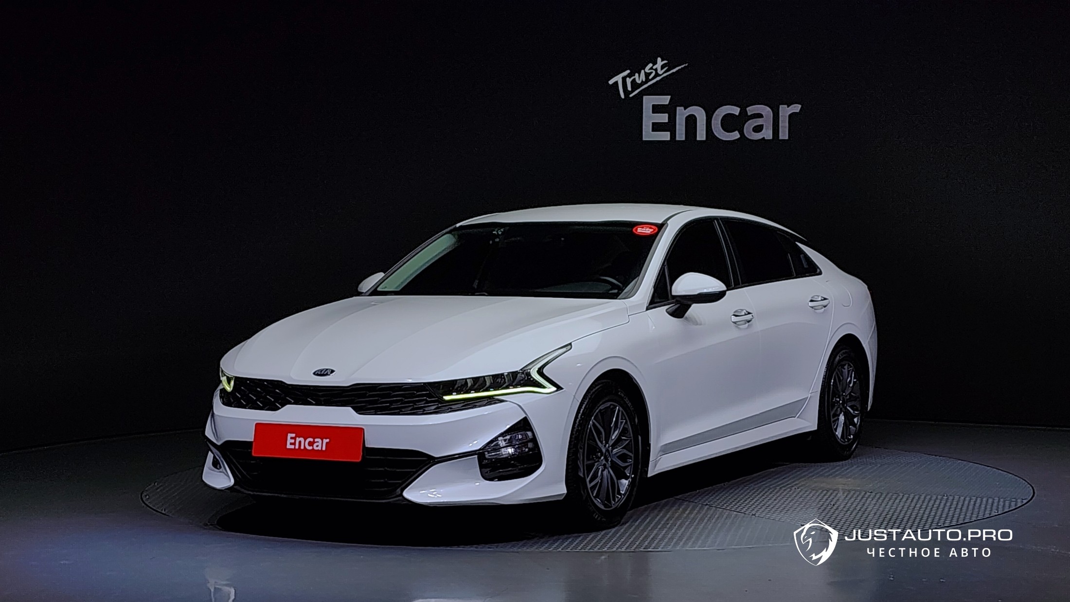 Автомобиль Kia K5