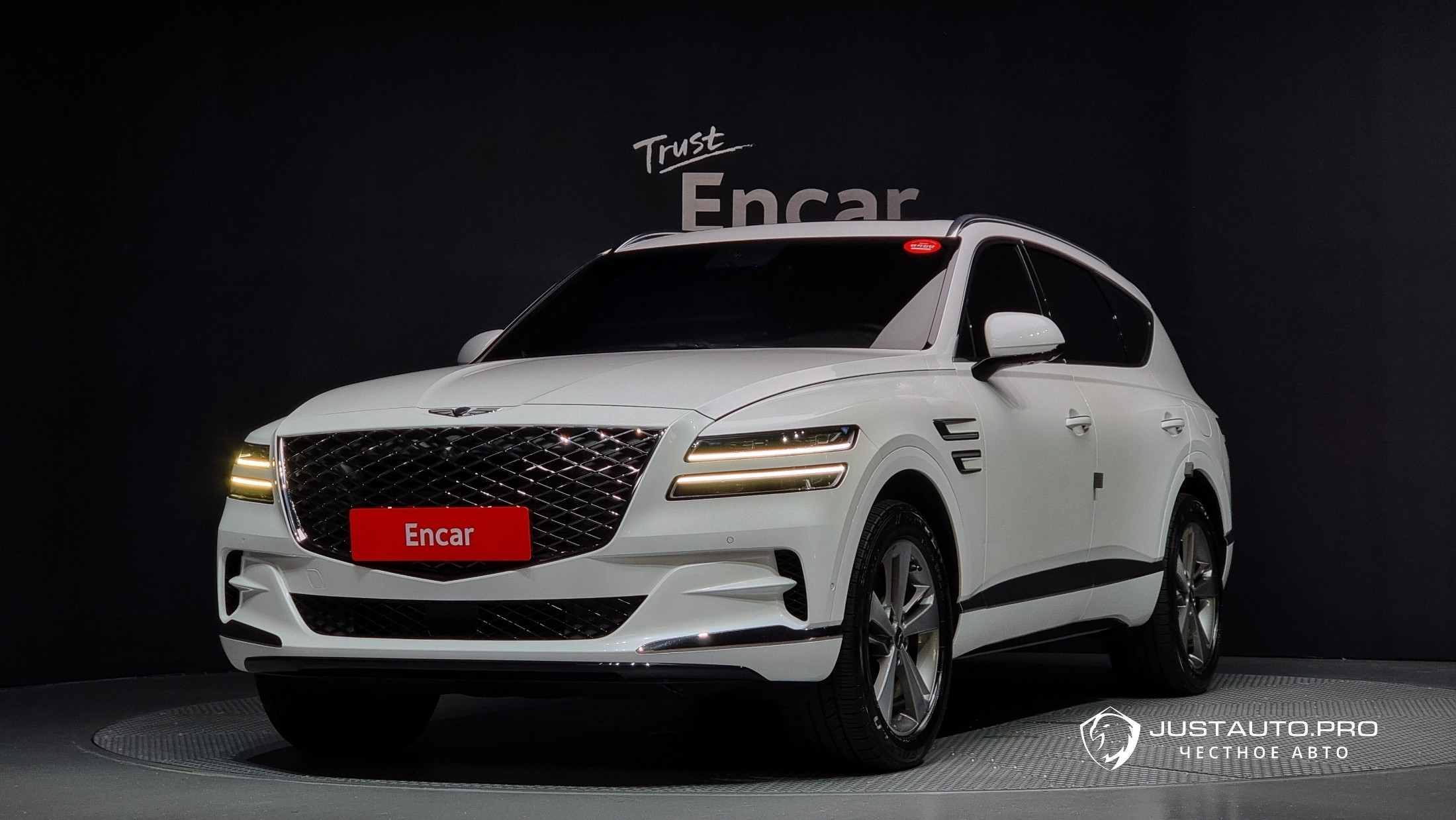 Автомобиль Genesis GV80