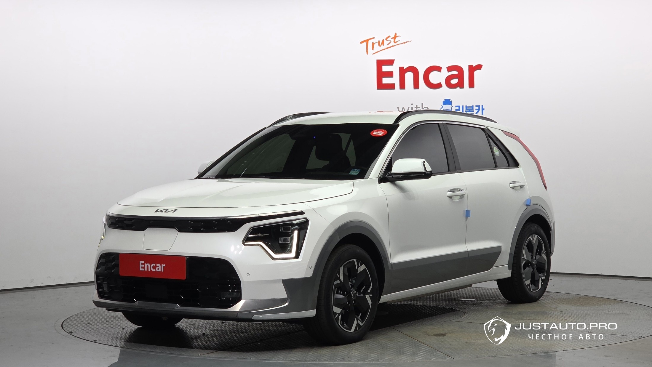 Автомобиль Kia Niro