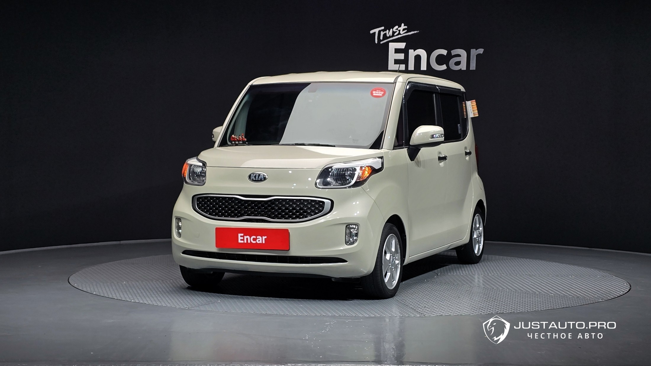 Автомобиль Kia RAY