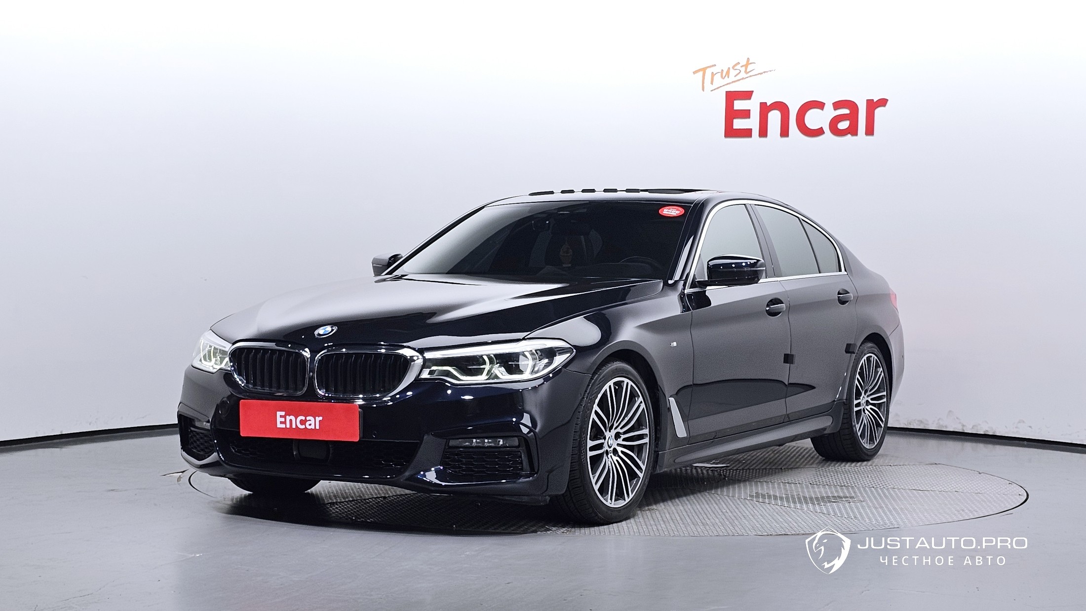 Автомобиль BMW 5-Series