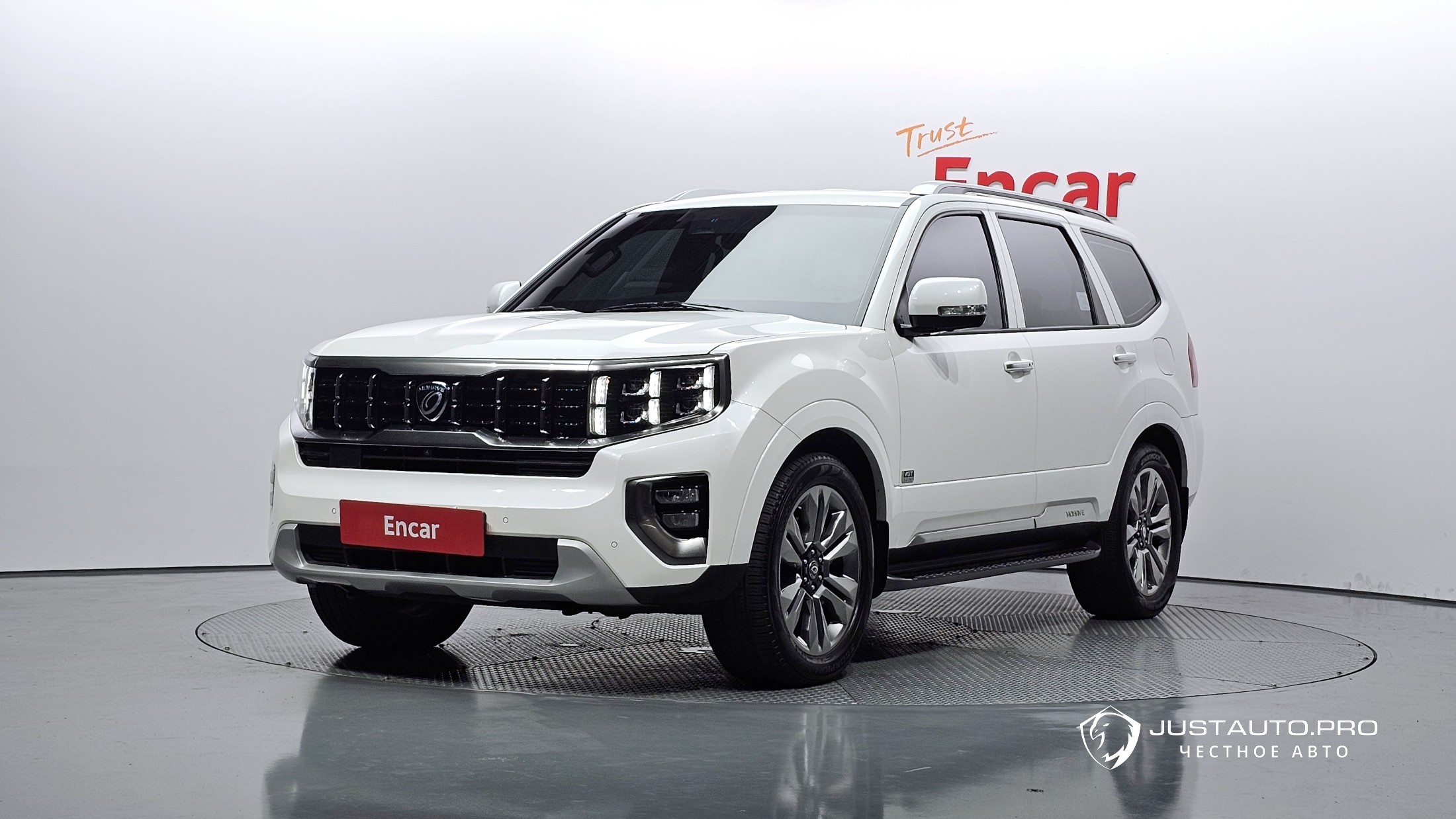 Автомобиль Kia Mohave