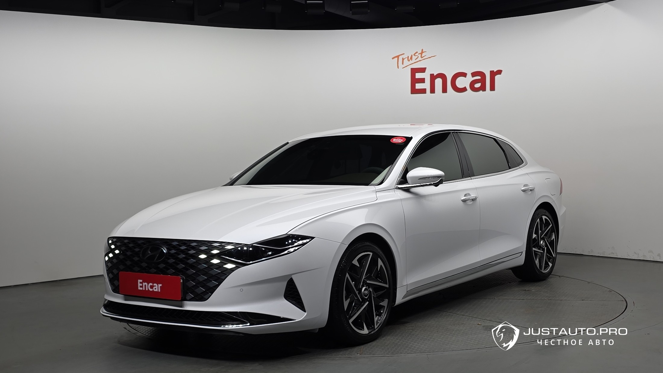 Автомобиль Hyundai Grandeur