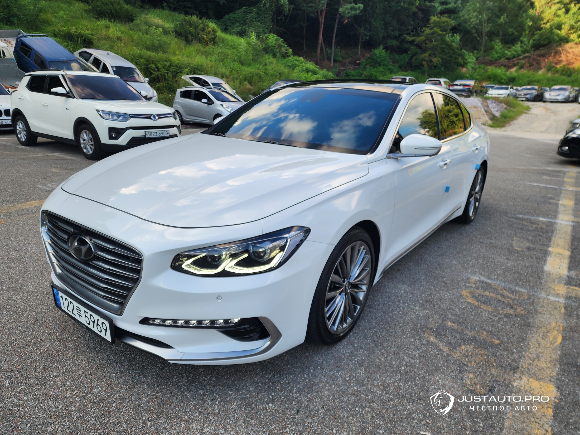 Автомобиль Hyundai Grandeur