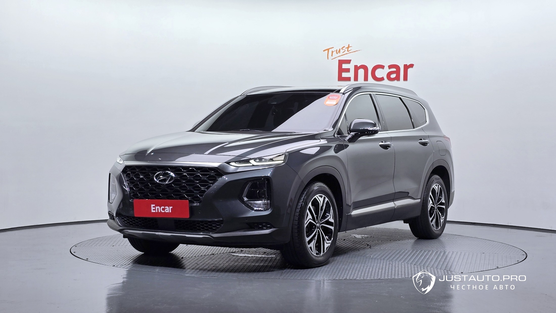 Автомобиль Hyundai Santafe