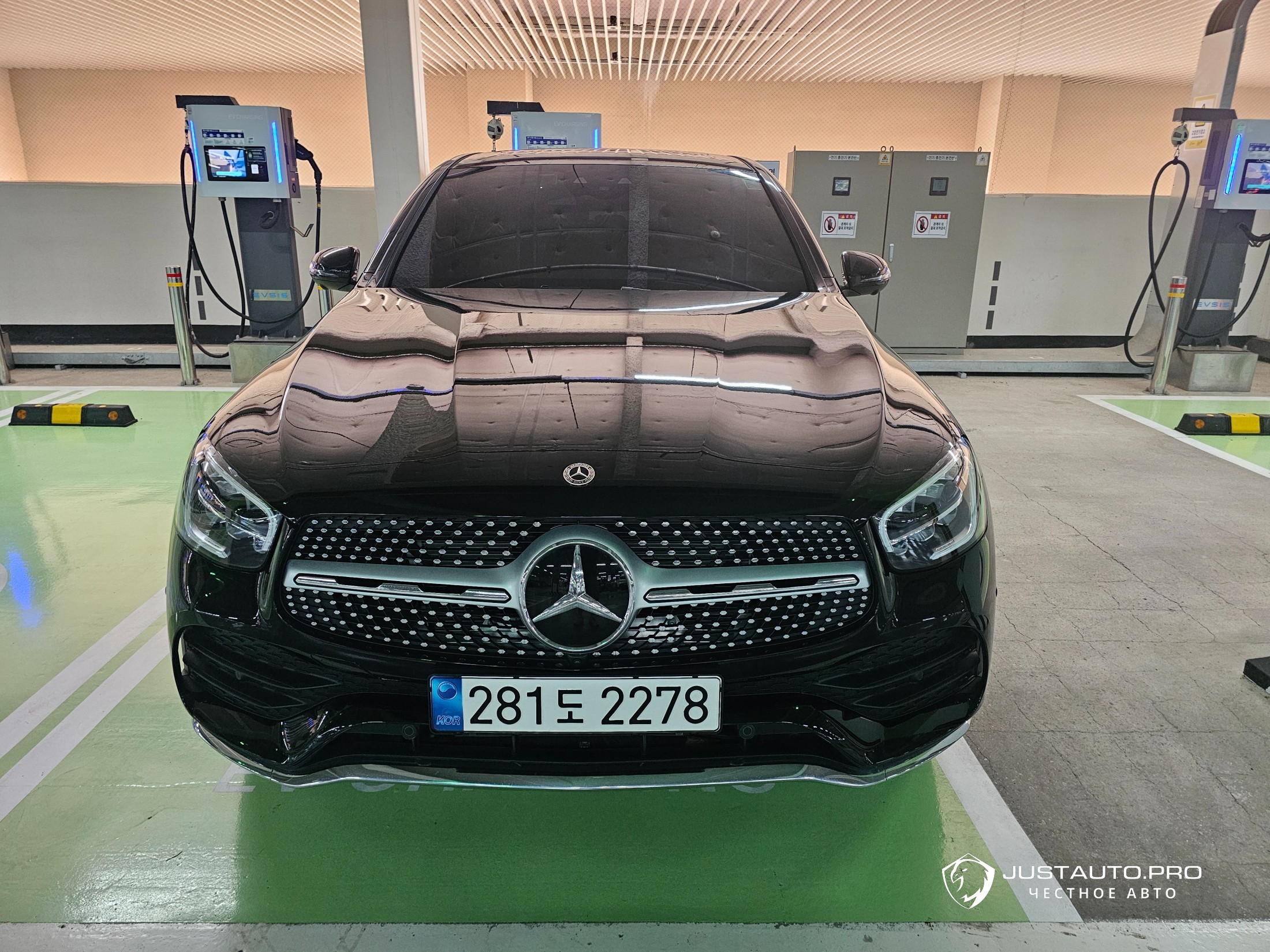 Автомобиль Mercedes-Benz GLC-Class