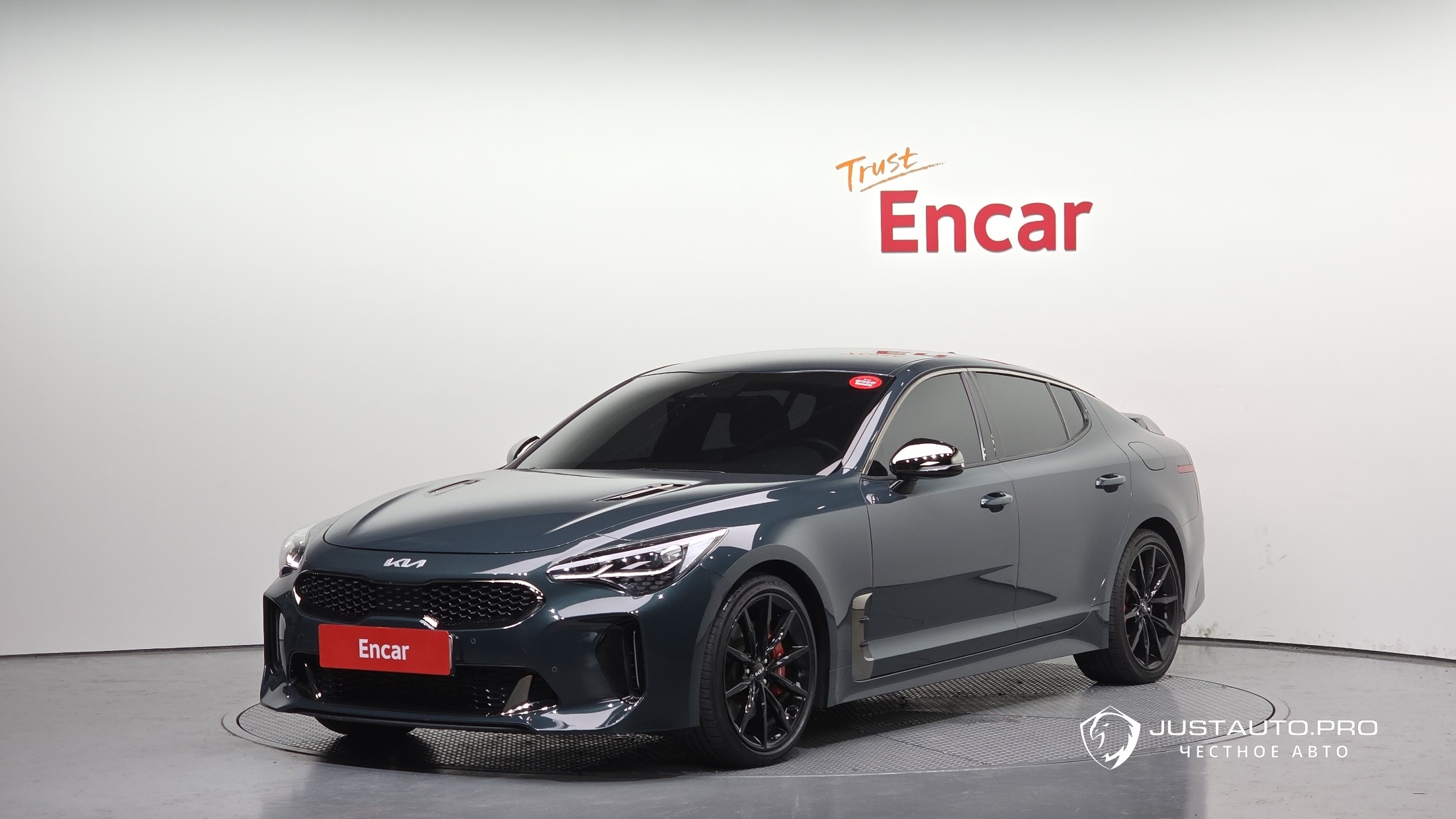 Автомобиль Kia Stinger