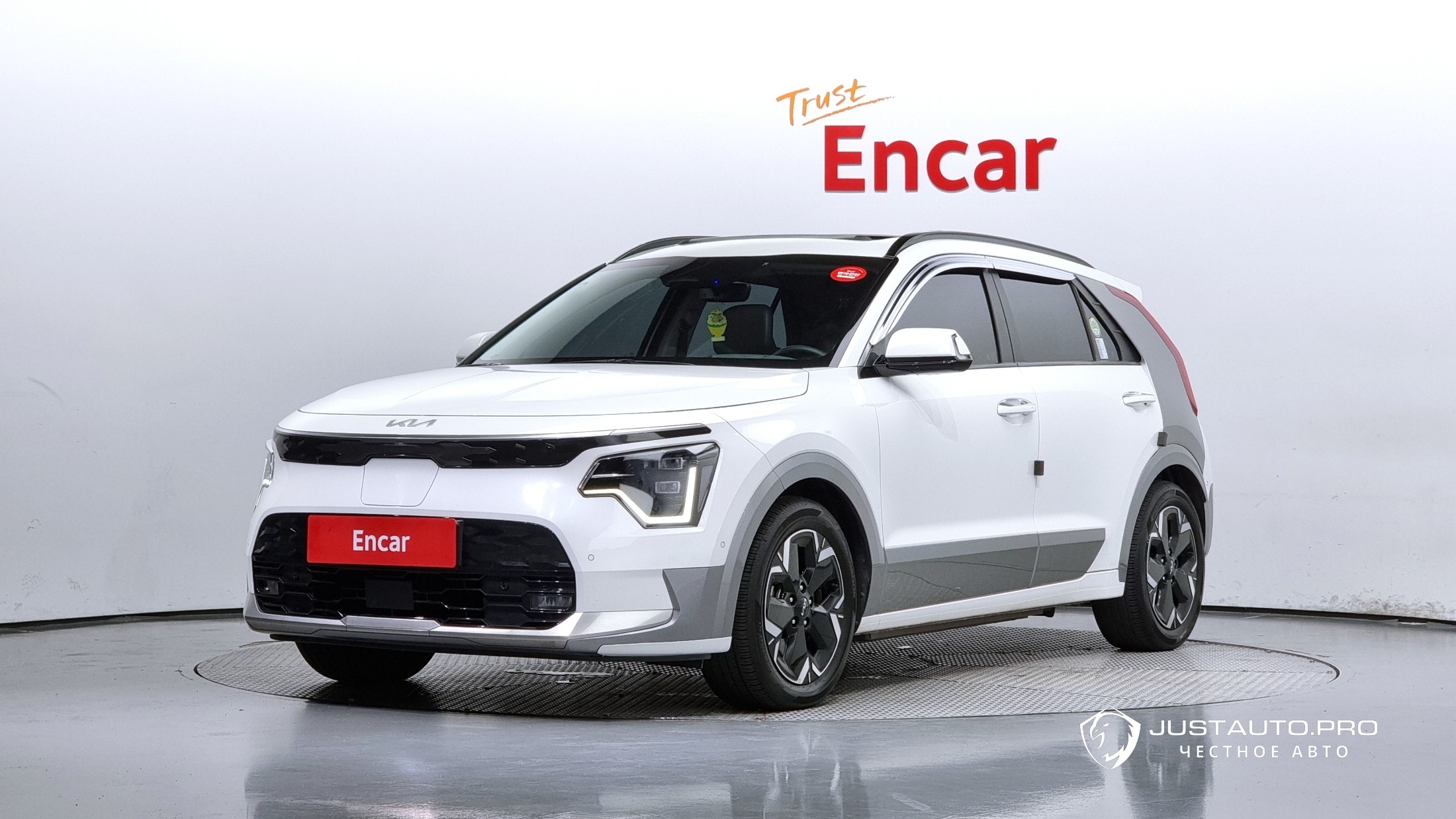 Автомобиль Kia Niro