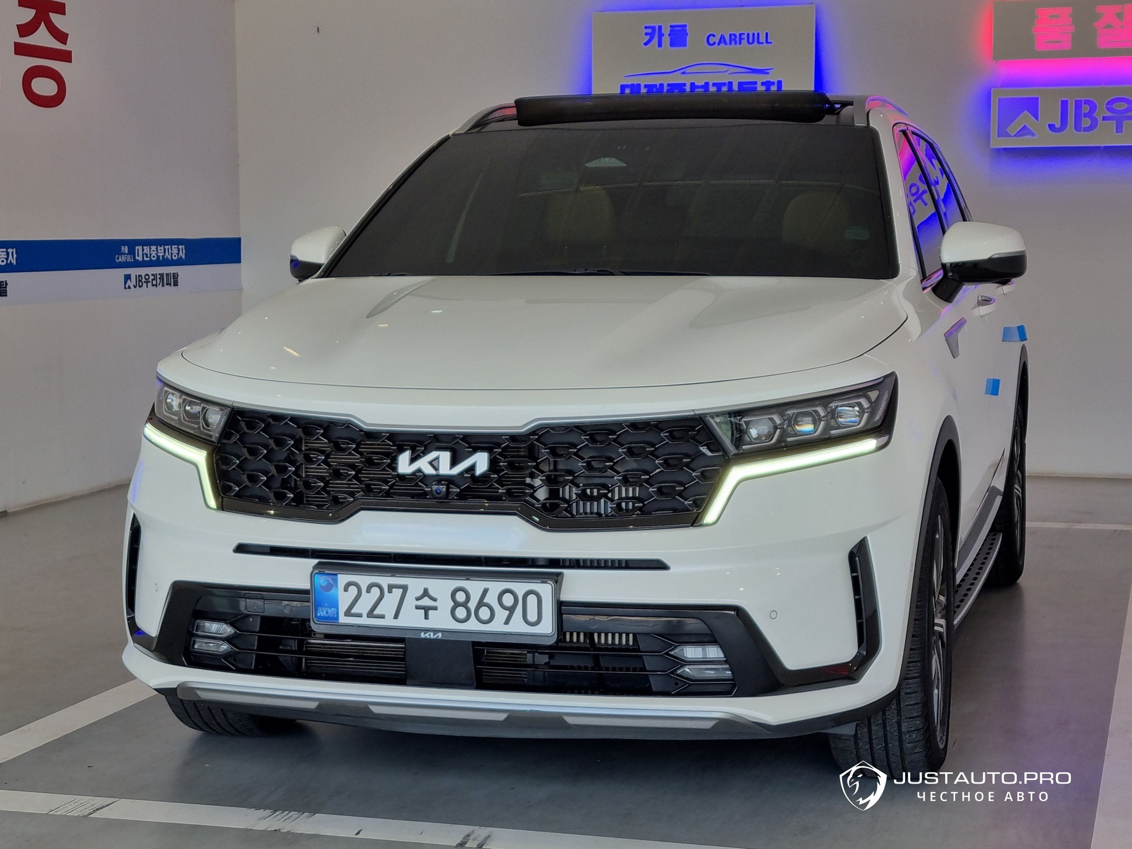 Автомобиль Kia Sorento