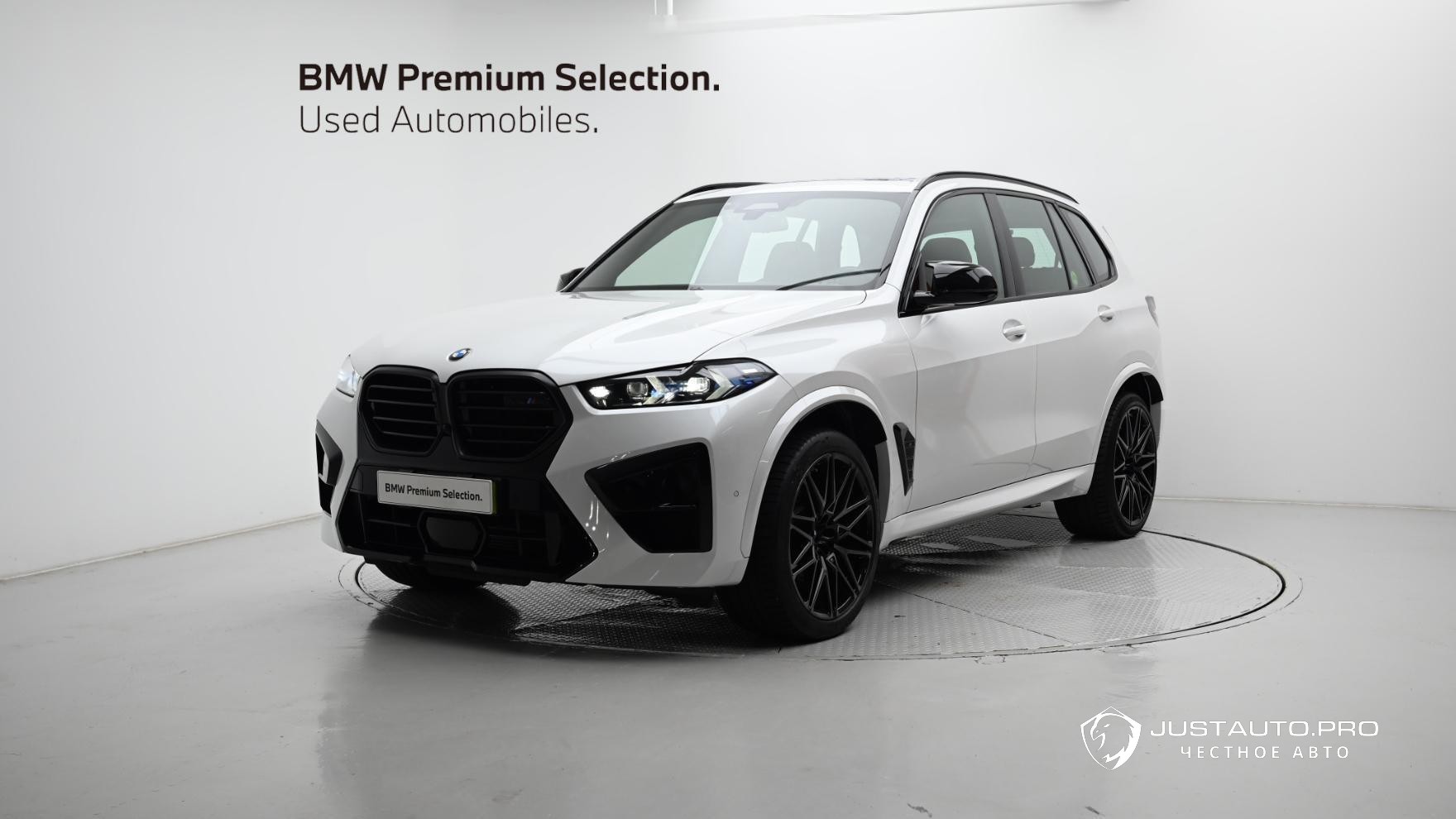 Автомобиль BMW X5M
