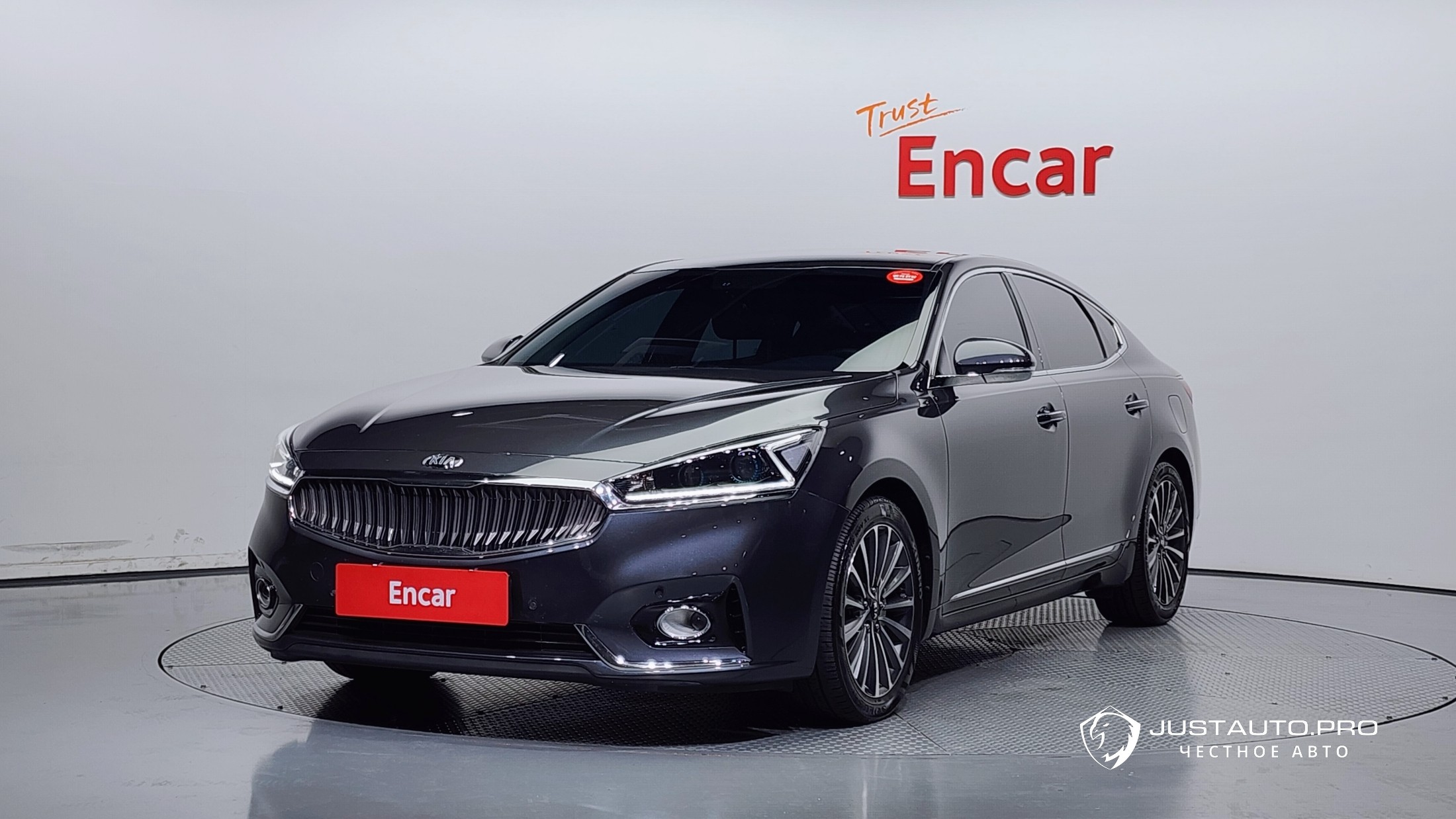 Автомобиль Kia K7