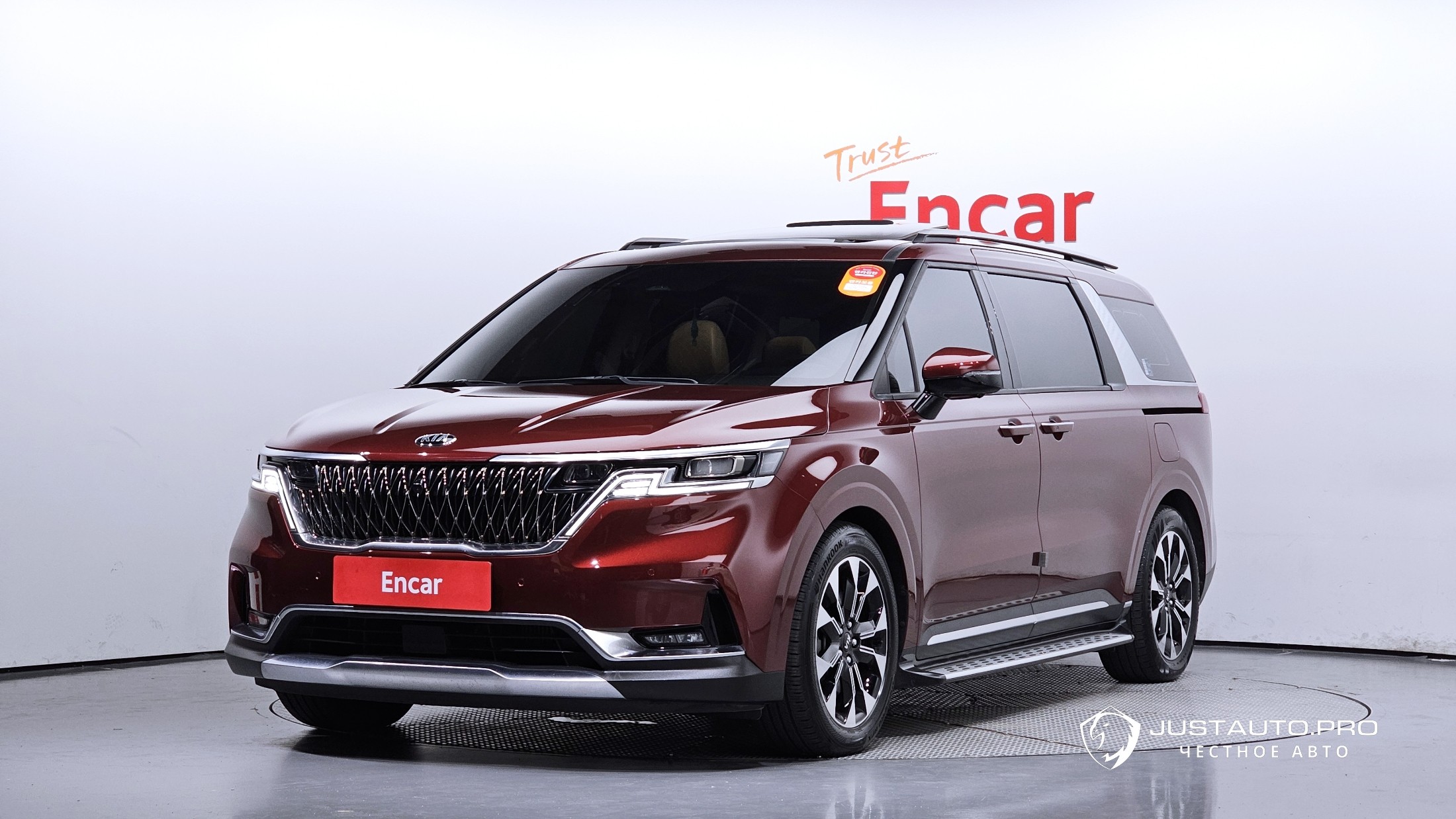 Автомобиль Kia Canival