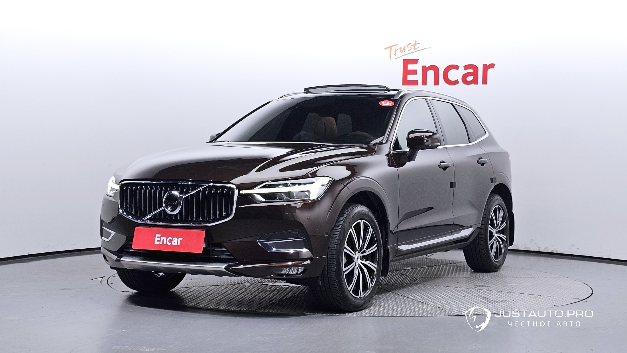 Автомобиль Volvo XC60