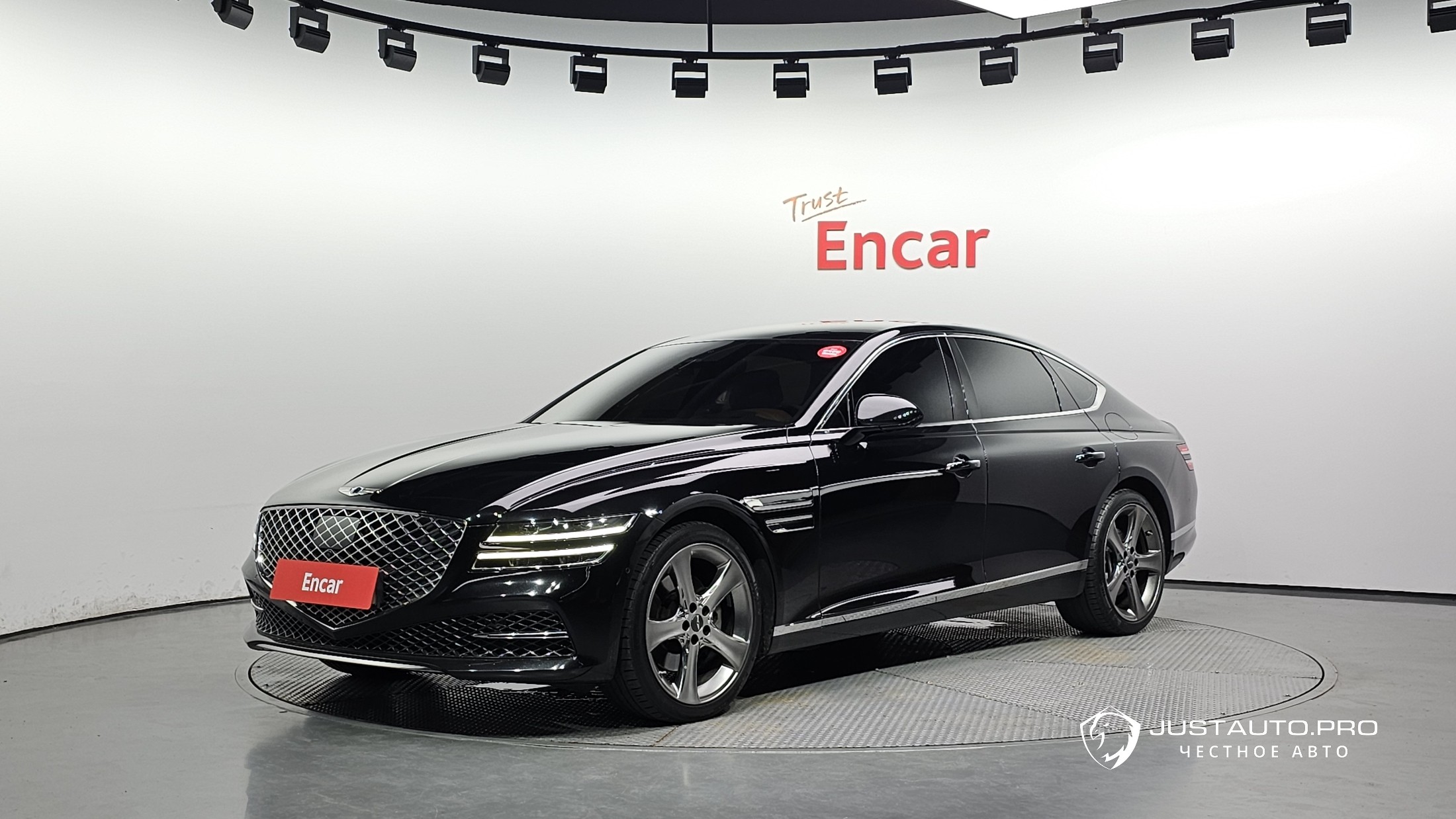 Автомобиль Genesis G80