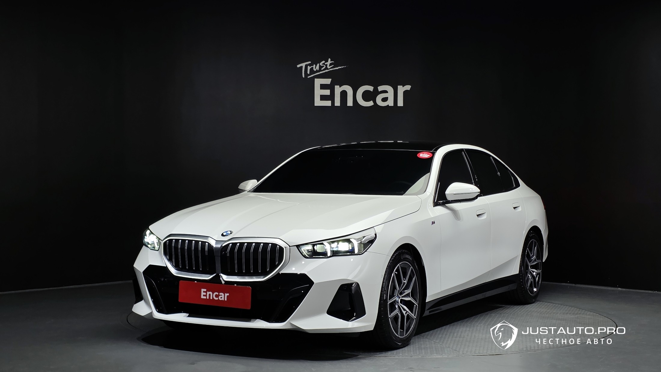 Автомобиль BMW 5-Series