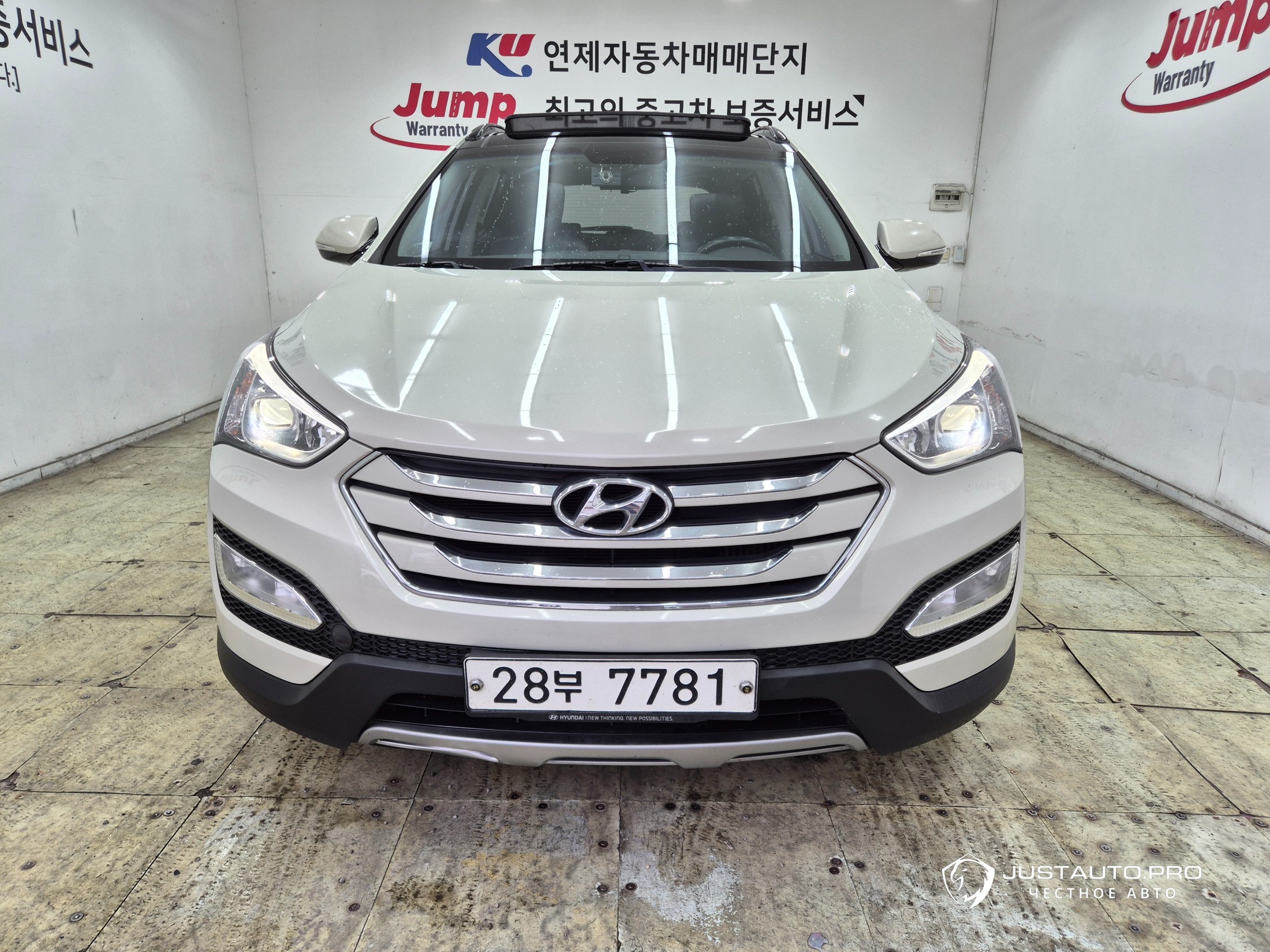 Автомобиль Hyundai Santafe