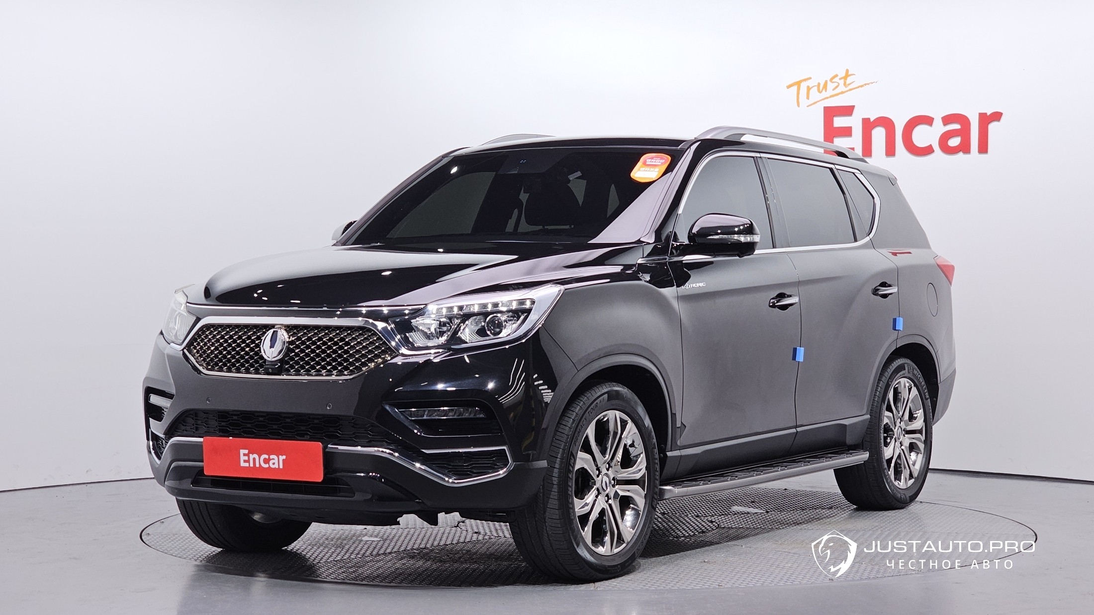 Автомобиль KG_Mobility_Ssangyong Rexton