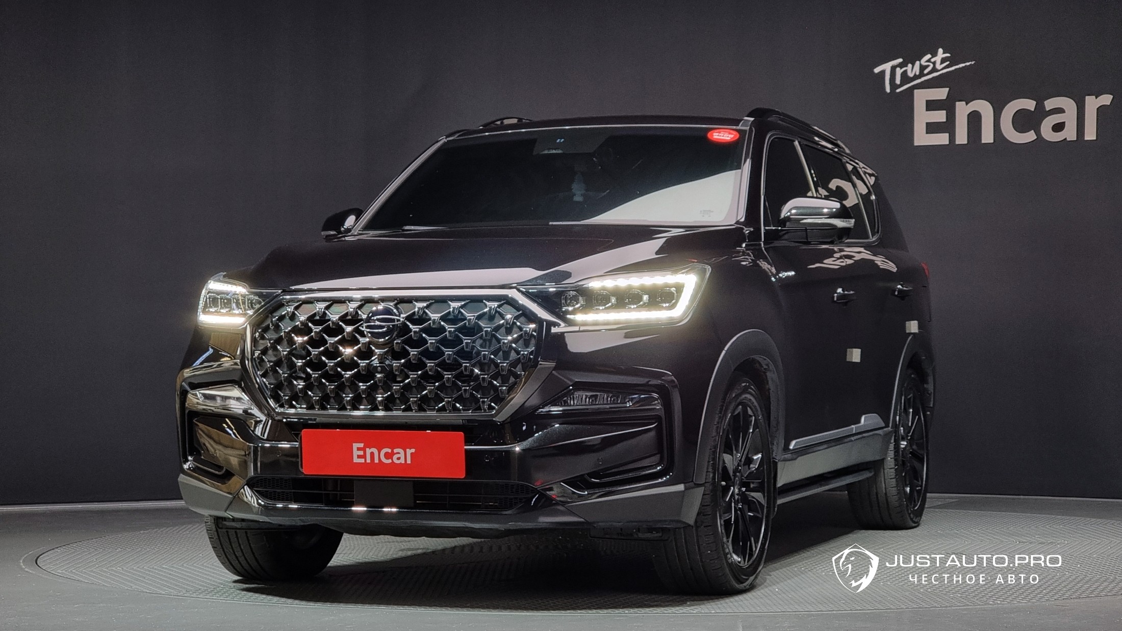 Автомобиль KG_Mobility_Ssangyong Rexton