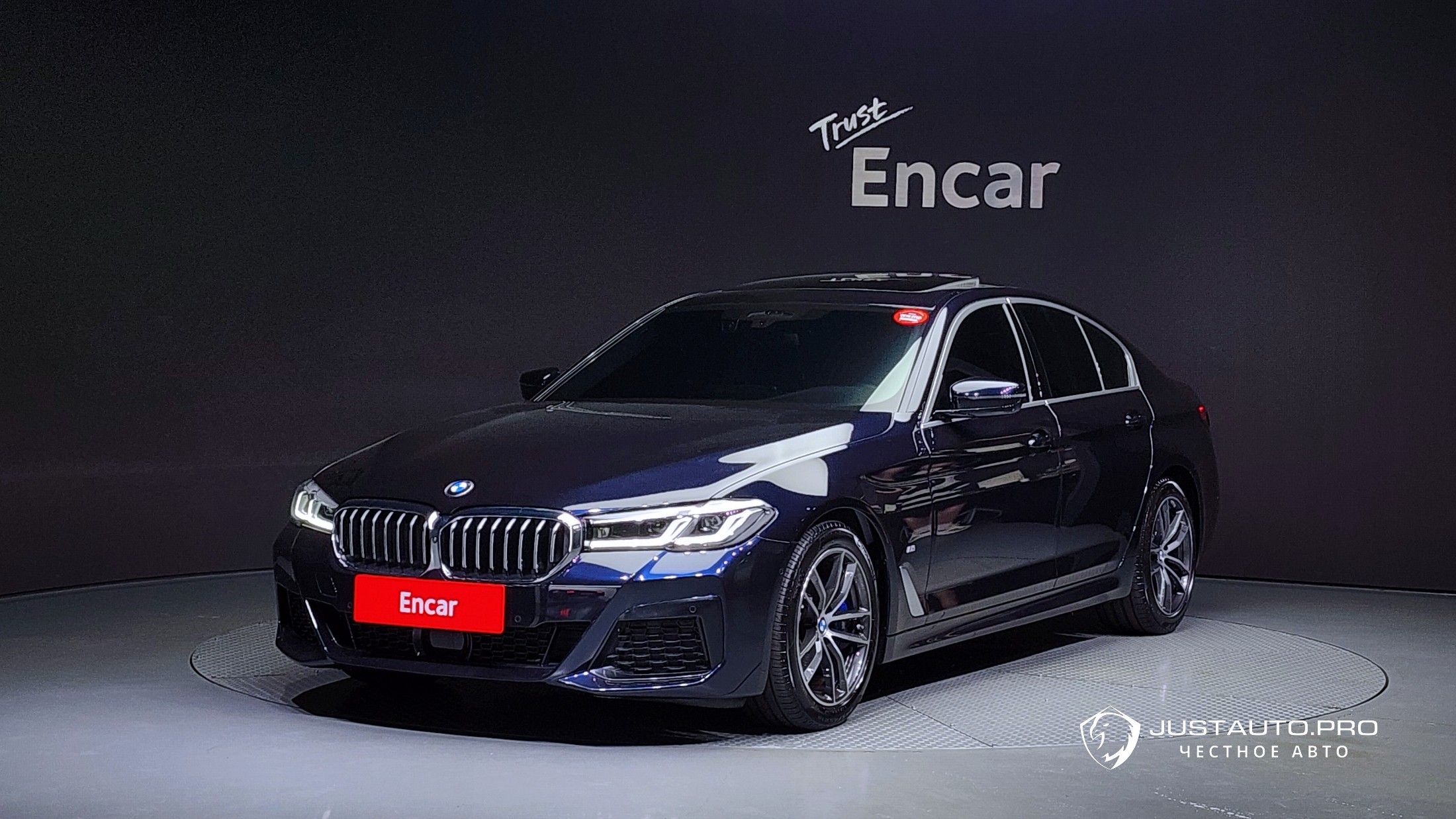 Автомобиль BMW 5-Series