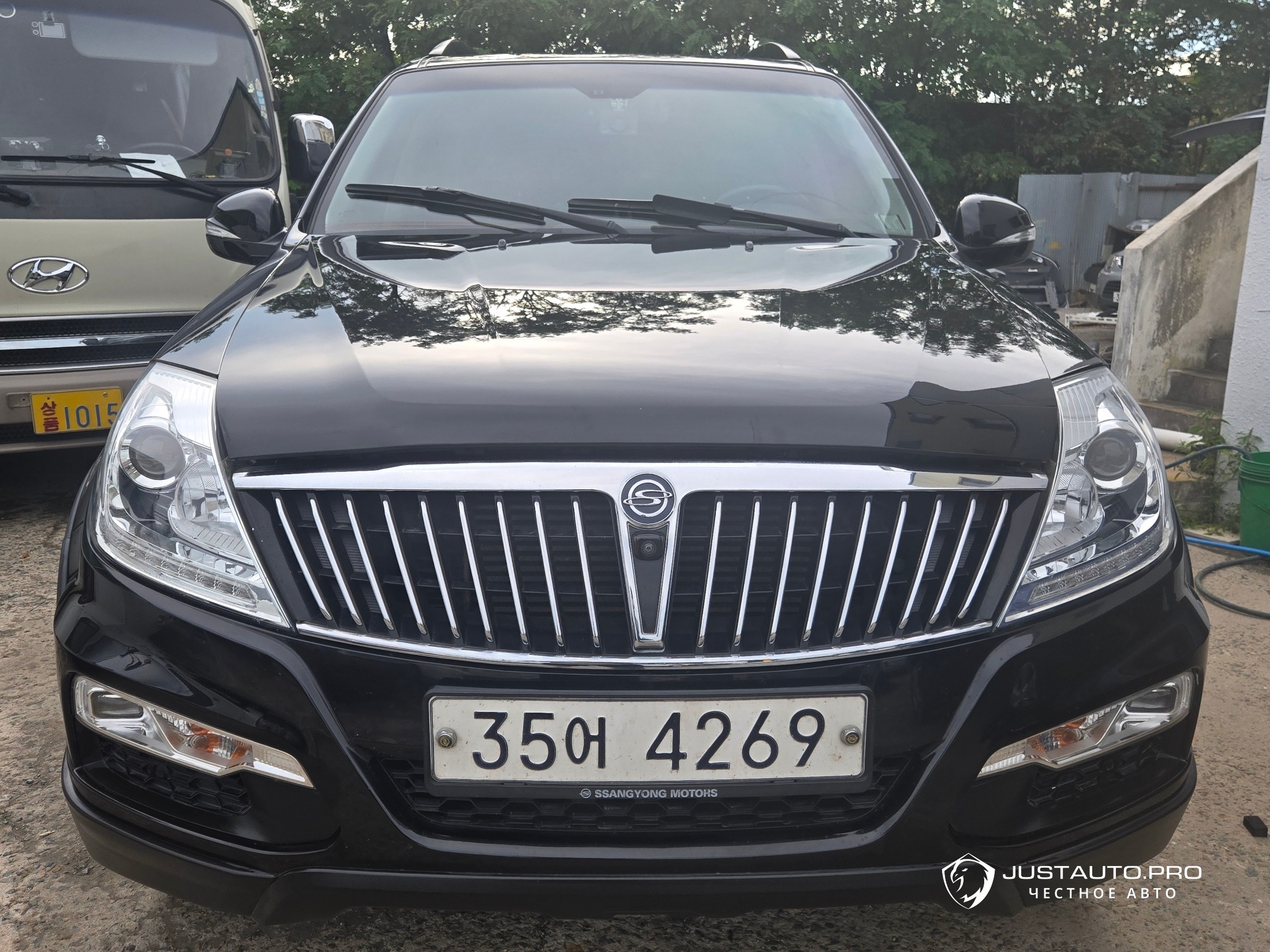 Автомобиль KG_Mobility_Ssangyong Rexton