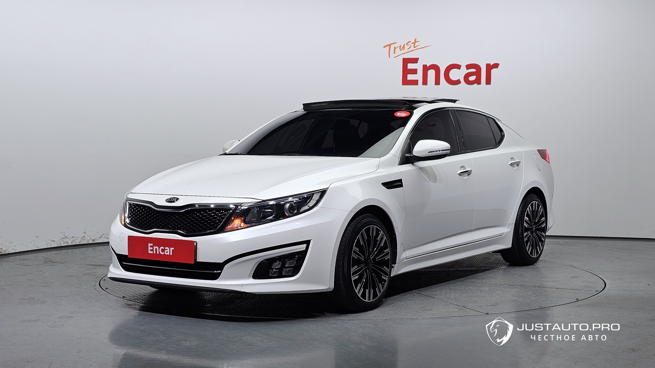 Автомобиль Kia K5