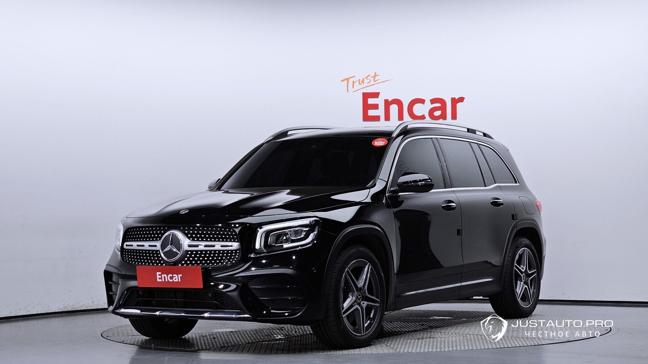 Автомобиль Mercedes-Benz GLB-Class