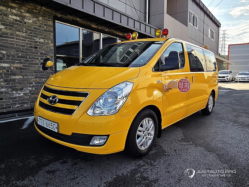 Автомобиль Hyundai Starex
