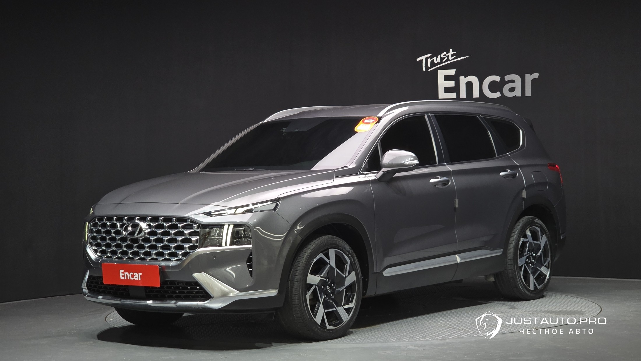 Автомобиль Hyundai Santafe