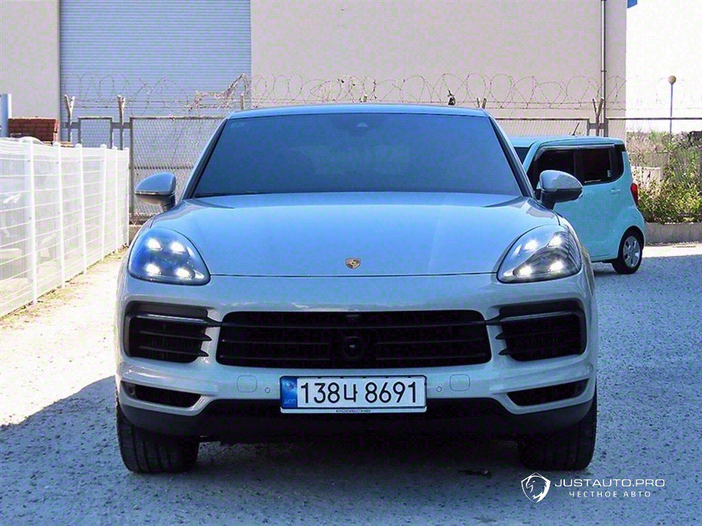 Автомобиль Porsche Cayenne