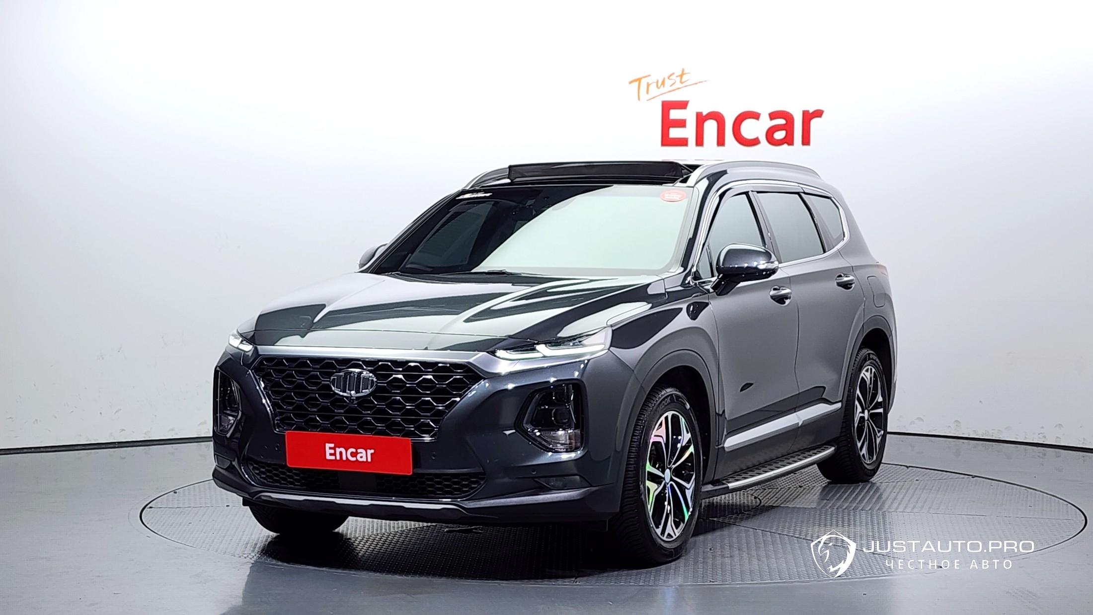 Автомобиль Hyundai Santafe