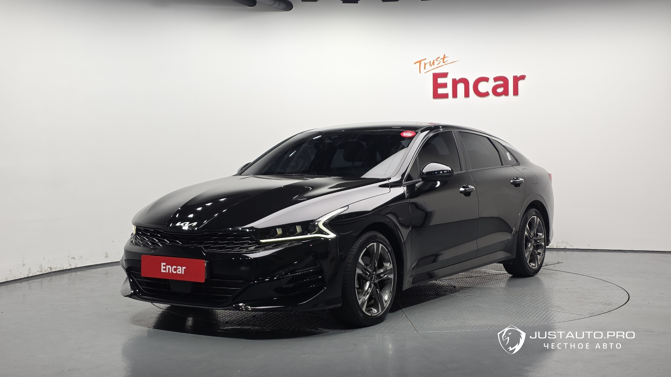Автомобиль Kia K5