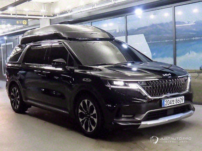 Автомобиль Kia Canival