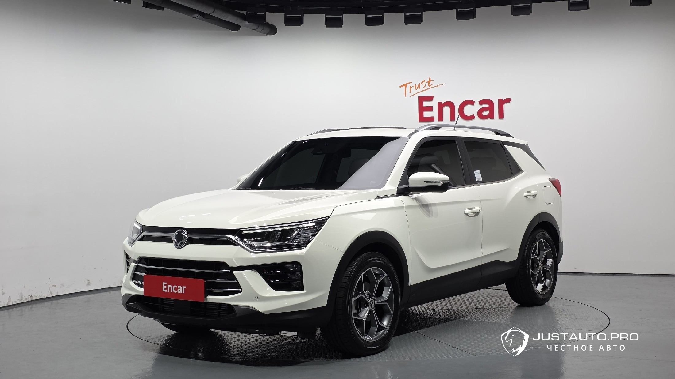 Автомобиль KG_Mobility_Ssangyong KORANDO