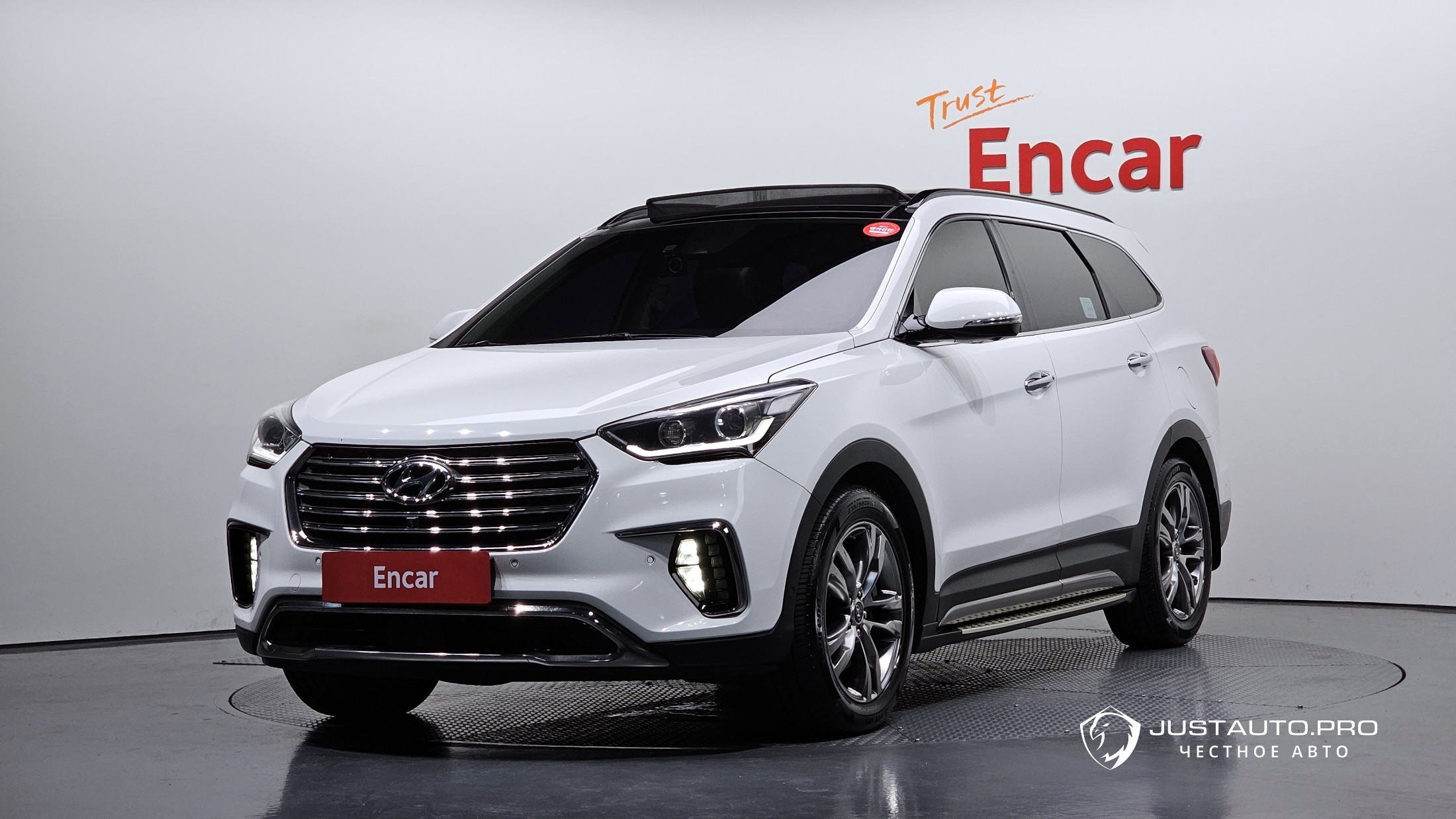 Автомобиль Hyundai Maxcruz