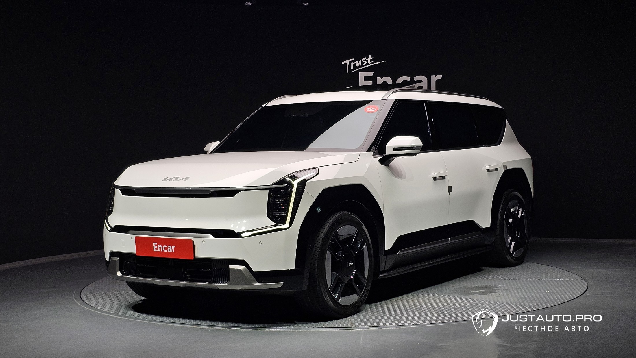 Автомобиль Kia EV9