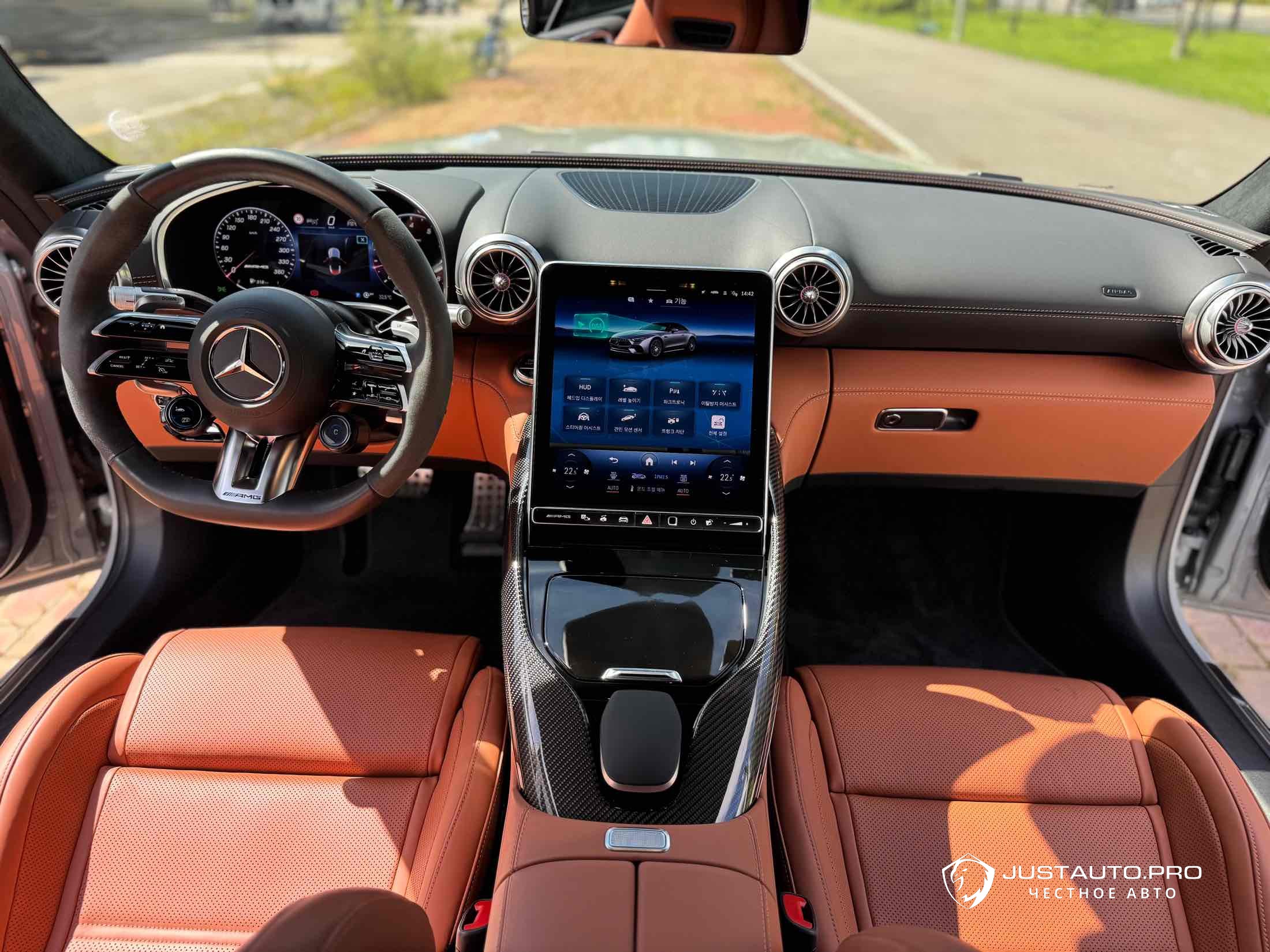 Автомобиль Mercedes-Benz SL-Class