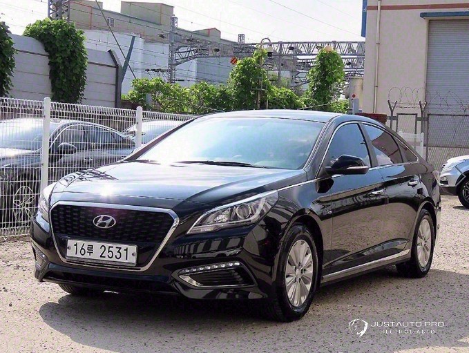 Автомобиль Hyundai Sonata