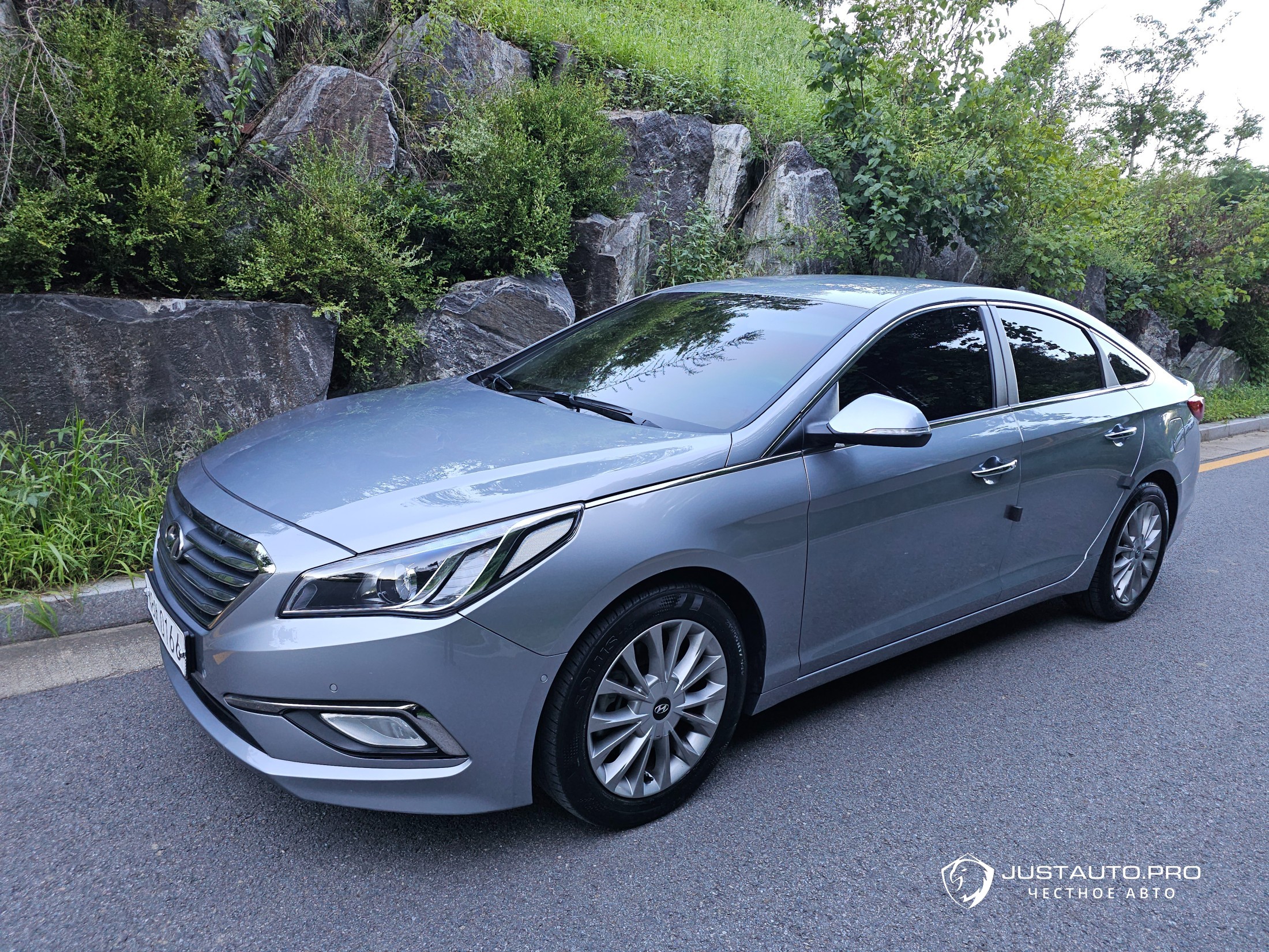 Автомобиль Hyundai Sonata