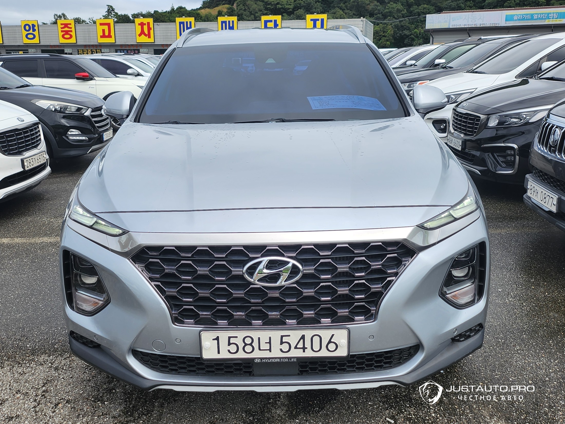 Автомобиль Hyundai Santafe