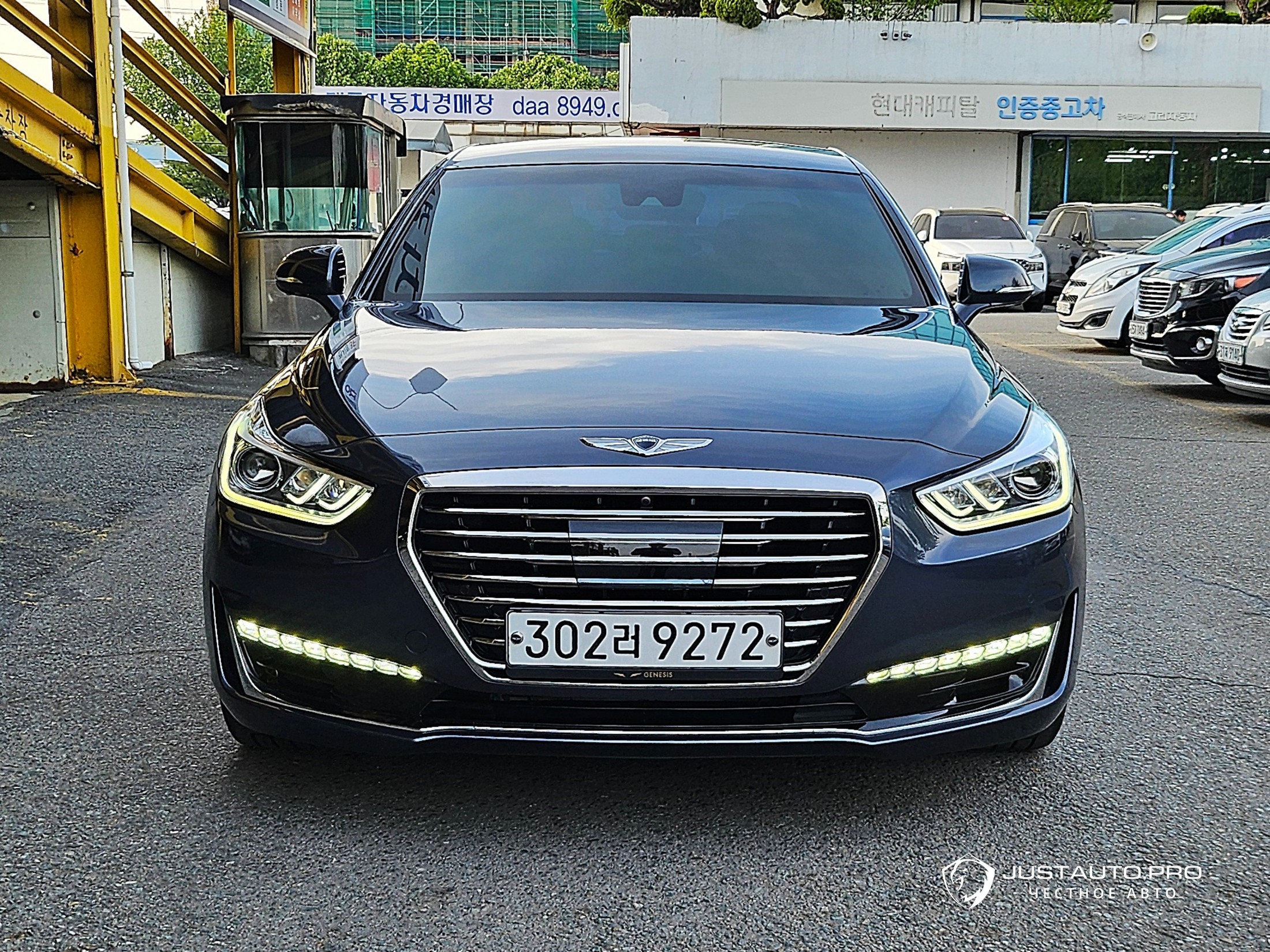 Автомобиль Genesis EQ900