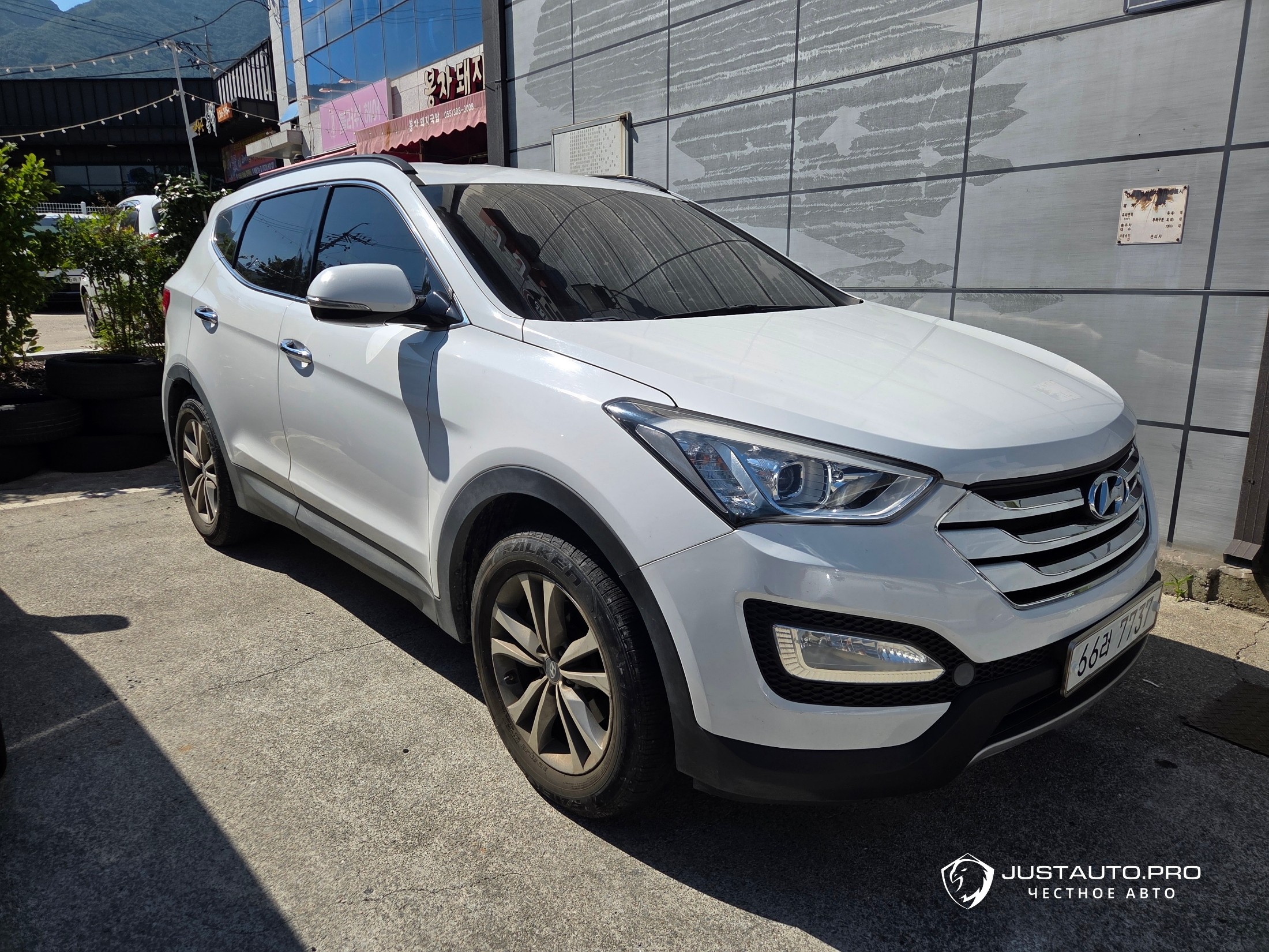 Автомобиль Hyundai Santafe