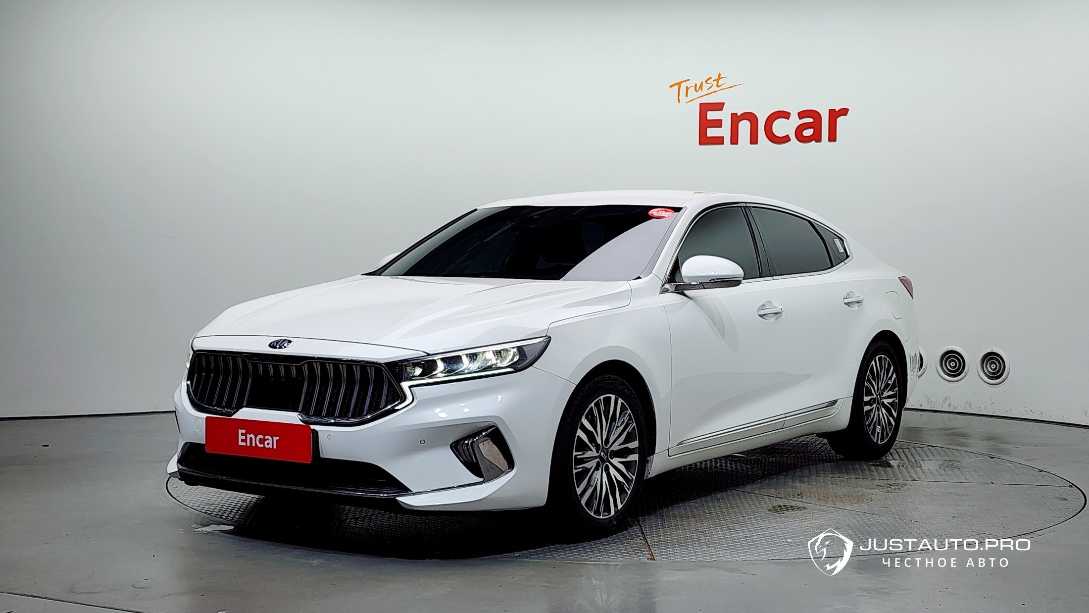 Автомобиль Kia K7