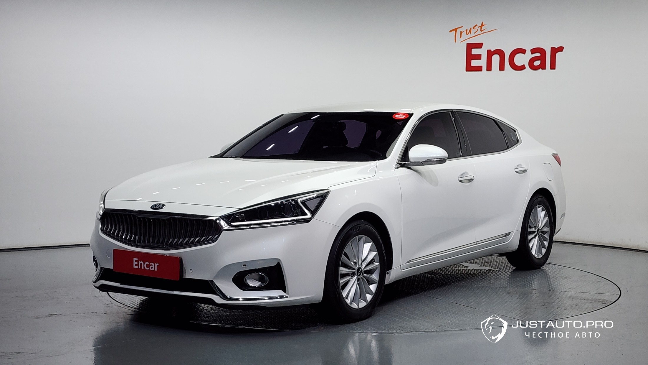 Автомобиль Kia K7