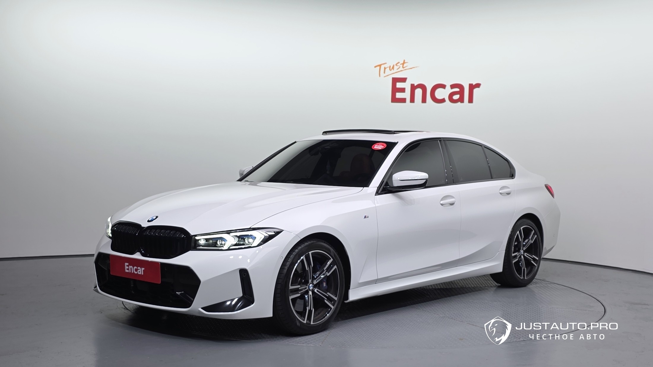 Автомобиль BMW 3-Series