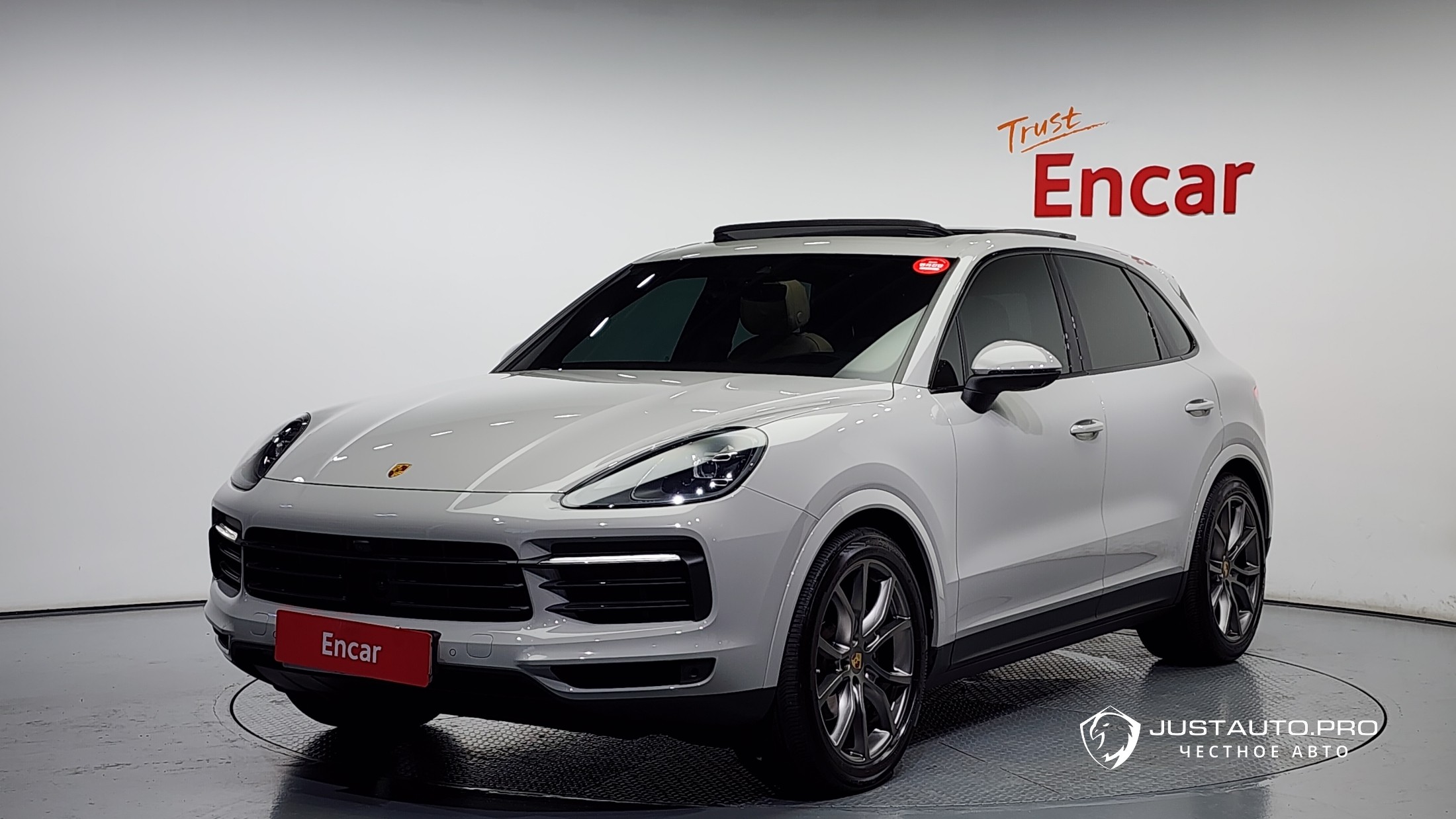 Автомобиль Porsche Cayenne